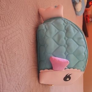 Fish makeup bag